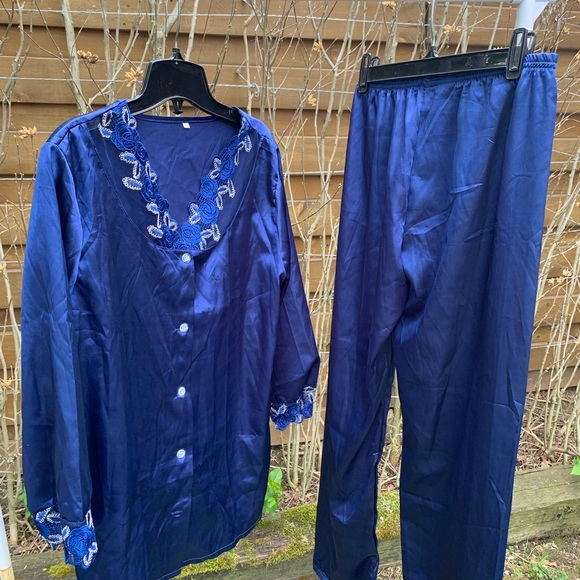 Women’s Night Suite Blue Large - Picture 2 of 3